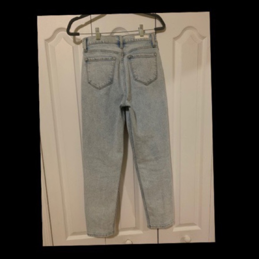 Jeans - Picture 2 of 4